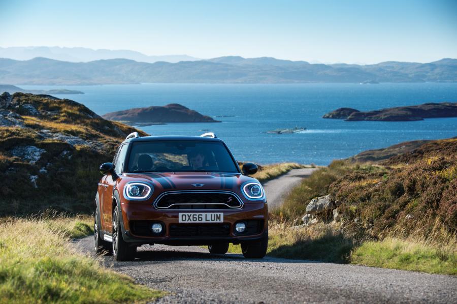 Mini Cooper S Countryman ALL4 2017 года  (WW) (фото 5 из 138)
